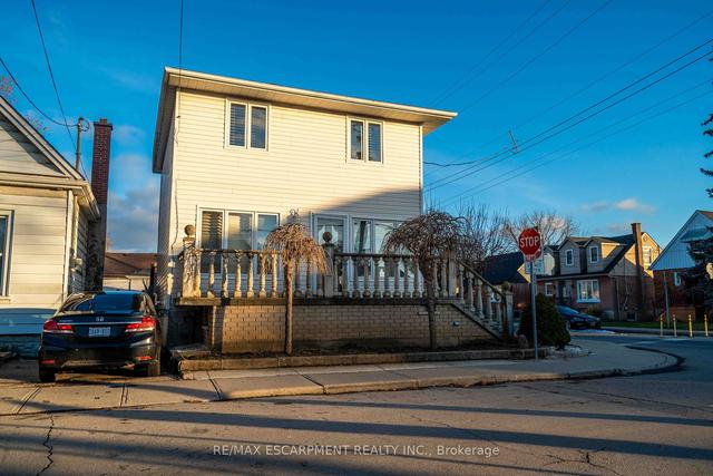 41 East 27th St, House detached with 4 bedrooms, 2 bathrooms and 2 parking in Hamilton ON | Image 35