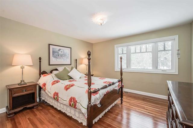 9 Waverley Dr, House detached with 3 bedrooms, 3 bathrooms and 8 parking in Guelph ON | Image 4