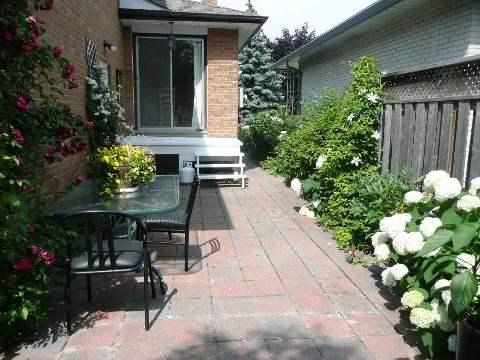 3642 Bluestream Cres, House detached with 3 bedrooms, 3 bathrooms and 2 parking in Mississauga ON | Image 18