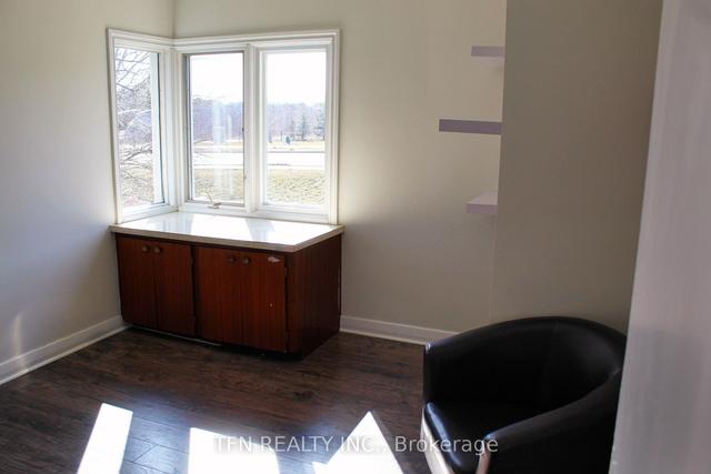 2410 King Rd, House detached with 4 bedrooms, 2 bathrooms and 5 parking in King ON | Image 5
