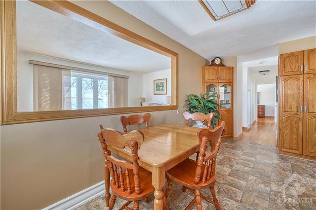 129 Alpine Street, House detached with 2 bedrooms, 2 bathrooms and 8 parking in Ottawa ON | Image 8