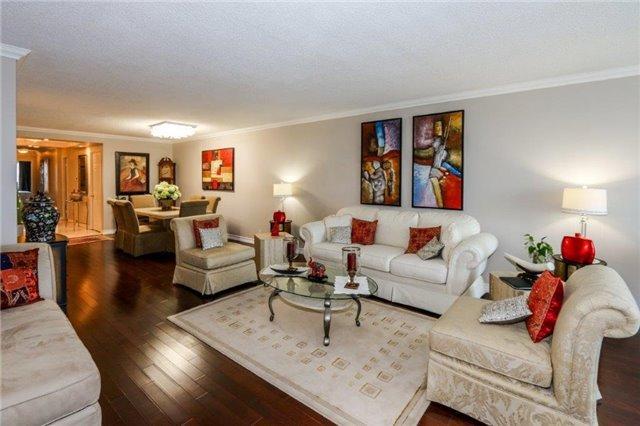 1003 - 1 Concorde Pl, Condo with 2 bedrooms, 3 bathrooms and 2 parking in Toronto ON | Image 1