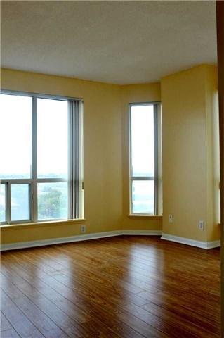1002 - 18 Lee Centre Dr, Condo with 3 bedrooms, 2 bathrooms and 1 parking in Toronto ON | Image 12