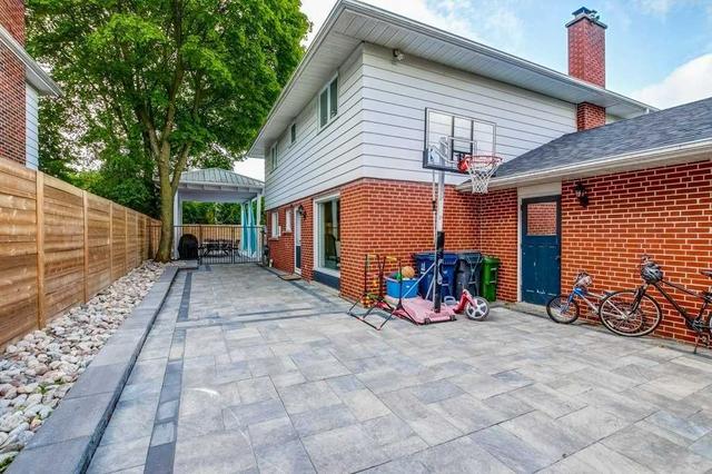 27 Shaughnessy Blvd E, House detached with 4 bedrooms, 4 bathrooms and 4 parking in Toronto ON | Image 19