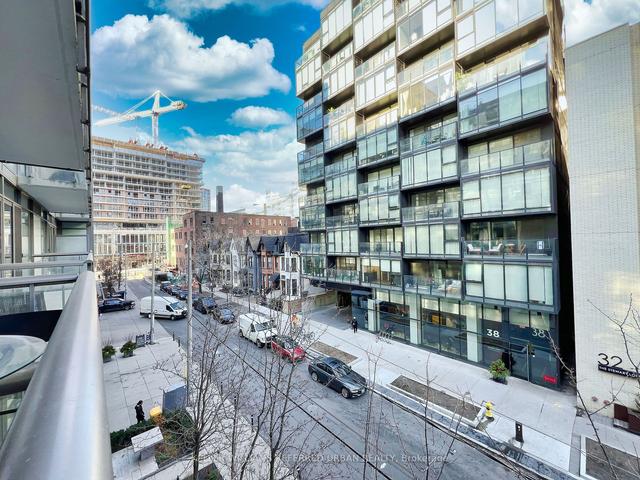 421 - 55 Stewart St, Condo with 1 bedrooms, 1 bathrooms and 0 parking in Toronto ON | Image 24