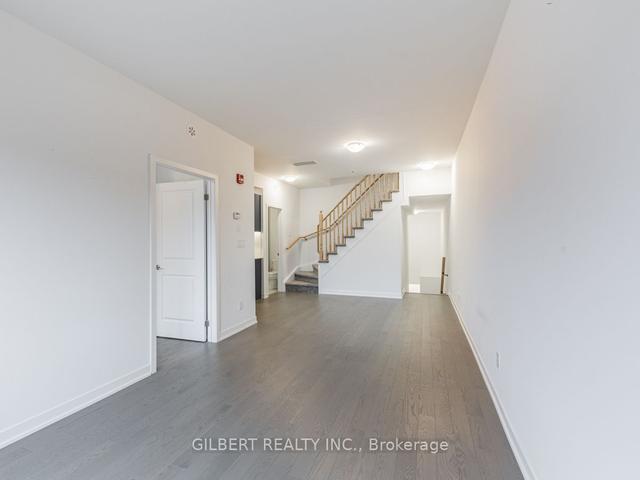 10 - 10 Marquette Ave, Townhouse with 3 bedrooms, 2 bathrooms and 1 parking in Toronto ON | Image 24