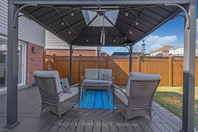 163 Courvier Cres, House detached with 3 bedrooms, 3 bathrooms and 3 parking in Clarington ON | Image 30