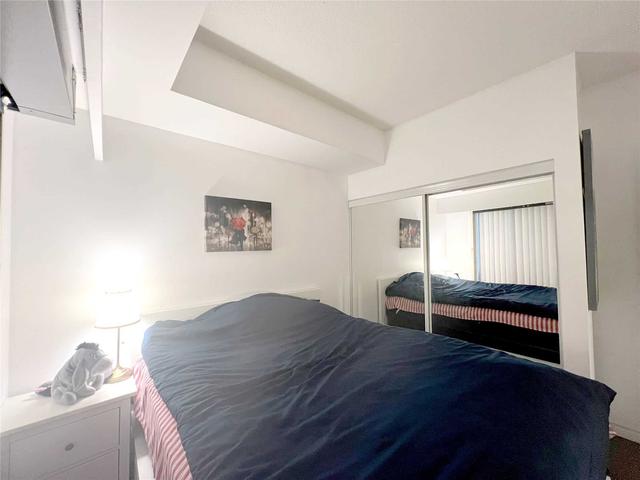 815 - 35 Hayden St, Condo with 1 bedrooms, 1 bathrooms and 0 parking in Toronto ON | Image 10
