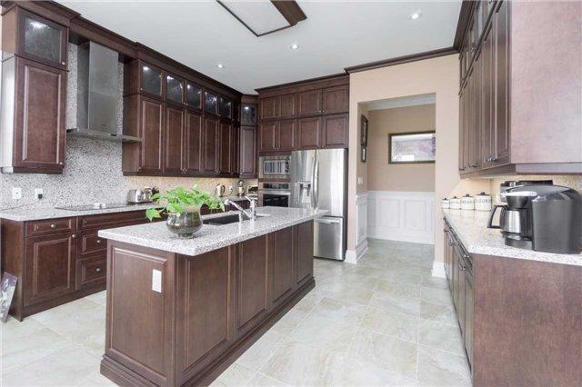 176 Dale Cres, House detached with 3 bedrooms, 4 bathrooms and 6 parking in Bradford West Gwillimbury ON | Image 7