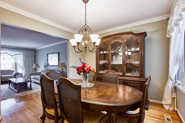 14 Rolling Meadows, House detached with 4 bedrooms, 3 bathrooms and 4 parking in Toronto ON | Image 36
