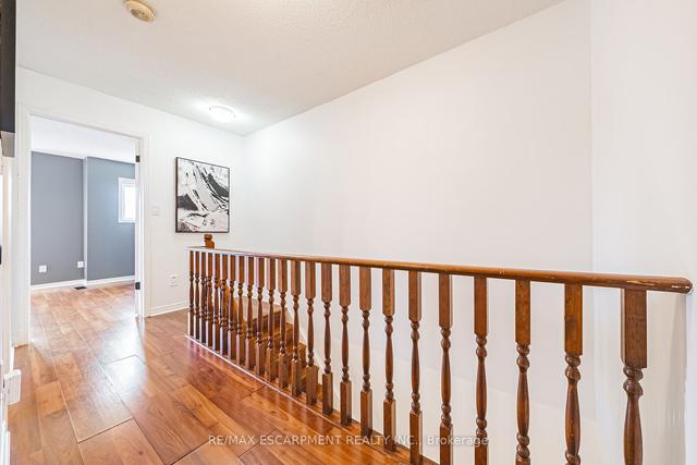 116 - 895 Maple Ave, Townhouse with 3 bedrooms, 2 bathrooms and 2 parking in Burlington ON | Image 8