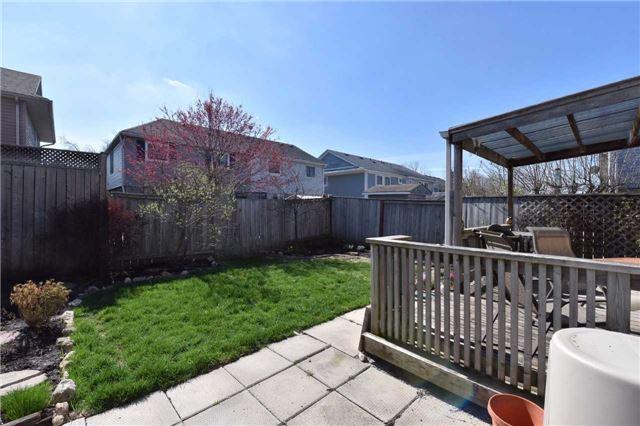 39 Nottawasaga Cres, House semidetached with 3 bedrooms, 3 bathrooms and 2 parking in Brampton ON | Image 19