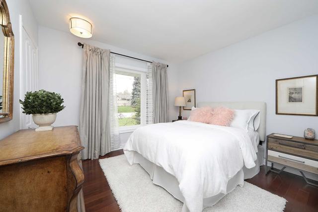 83 Starlight Cres, House detached with 2 bedrooms, 3 bathrooms and 8 parking in Richmond Hill ON | Image 20