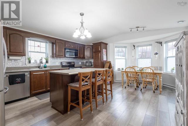 49 Third Street, Home with 2 bedrooms, 2 bathrooms and null parking in Cape Breton NS | Image 3