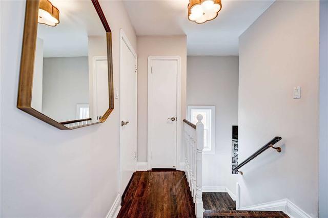 41 Thirty Seventh St, House detached with 3 bedrooms, 2 bathrooms and 6 parking in Toronto ON | Image 11