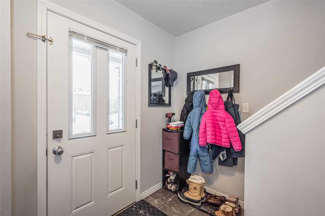 63 - 35 Mountford Dr, Townhouse with 3 bedrooms, 2 bathrooms and 1 parking in Guelph ON | Image 17