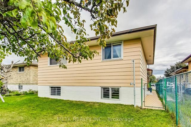 28 Arno St, House detached with 3 bedrooms, 2 bathrooms and 5 parking in Hamilton ON | Image 35