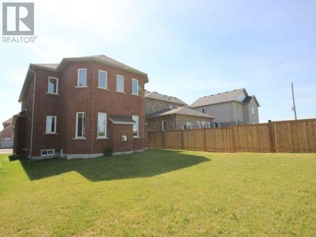 1991 Riverton St, House detached with 4 bedrooms, 3 bathrooms and 4 parking in Oshawa ON | Image 15