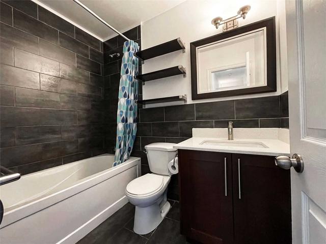 116 - 69 Godstone Rd, Townhouse with 3 bedrooms, 3 bathrooms and 1 parking in Toronto ON | Image 2