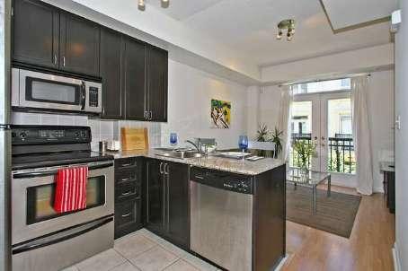 th 17 - 88 Carr St, Townhouse with 2 bedrooms, 2 bathrooms and 1 parking in Toronto ON | Image 4
