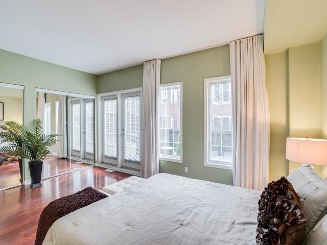 th 2 - 11 Niagara St, Townhouse with 2 bedrooms, 2 bathrooms and 1 parking in Toronto ON | Image 11