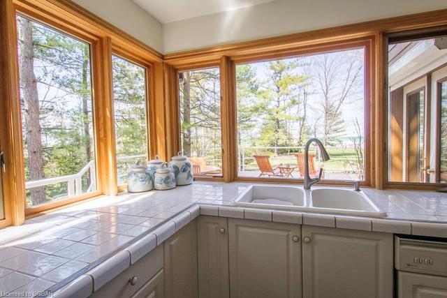 224 Kirby Lane, House detached with 4 bedrooms, 2 bathrooms and 7 parking in Wasaga Beach ON | Image 20