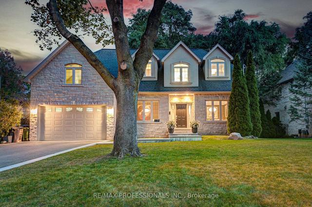 7 Golfcrest Rd, House detached with 4 bedrooms, 5 bathrooms and 6 parking in Toronto ON | Image 1