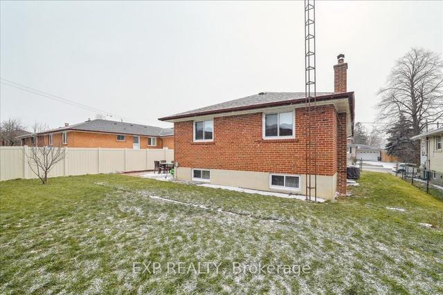 32 Killamarsh Dr, House detached with 3 bedrooms, 2 bathrooms and 3 parking in Toronto ON | Image 26
