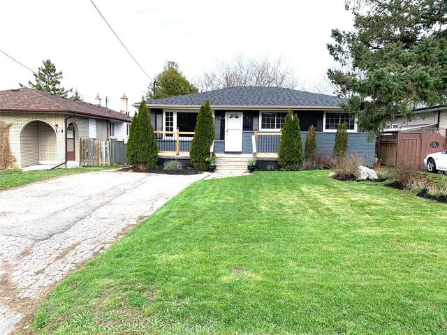 271 Chadburn Crt, House detached with 3 bedrooms, 2 bathrooms and 4 parking in Oshawa ON | Image 1