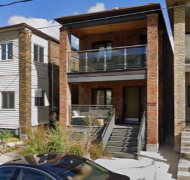 upper - 2132 Dundas St W, House detached with 2 bedrooms, 1 bathrooms and 0 parking in Toronto ON | Image 1