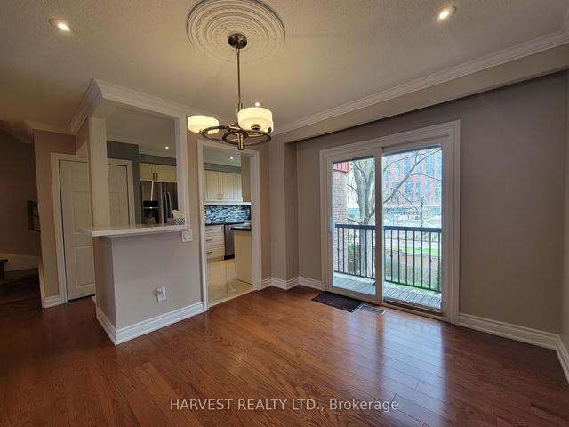 55 Ashglen Way, Townhouse with 3 bedrooms, 3 bathrooms and 2 parking in Markham ON | Image 2