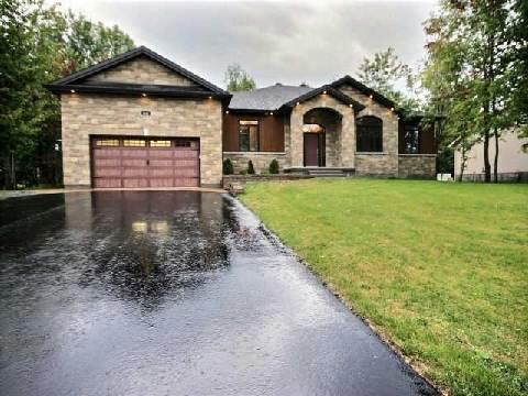 86 Larose Lane, House detached with 3 bedrooms, 2 bathrooms and 4 parking in Russell ON | Image 1