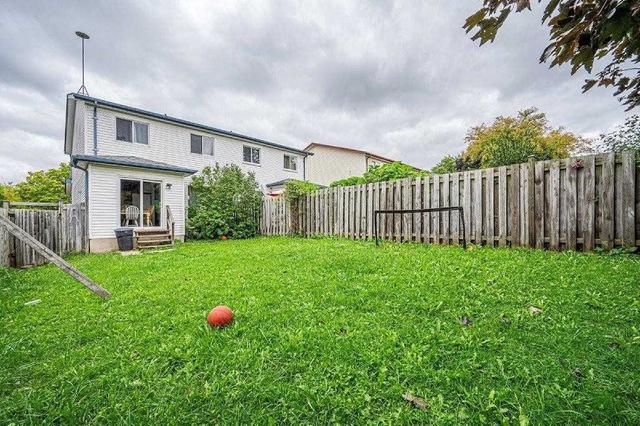 219 Grulke St, House semidetached with 3 bedrooms, 2 bathrooms and 3 parking in Kitchener ON | Image 9