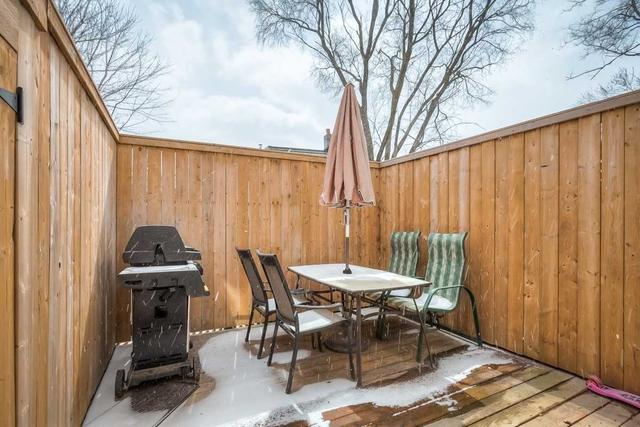 1531 Queen St E, House semidetached with 3 bedrooms, 4 bathrooms and 0 parking in Toronto ON | Image 30