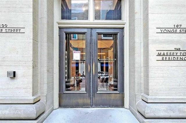 2710 - 197 Yonge St, Condo with 1 bedrooms, 1 bathrooms and 0 parking in Toronto ON | Image 1