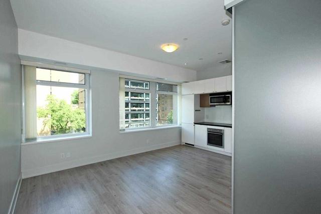 328 - 111 St Clair Ave W, Condo with 1 bedrooms, 1 bathrooms and 0 parking in Toronto ON | Image 24
