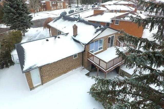 49 Congress Cres, House detached with 3 bedrooms, 2 bathrooms and 6 parking in Hamilton ON | Image 20