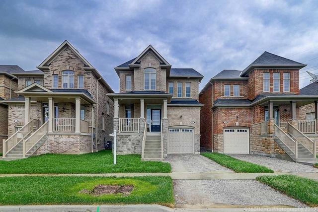 8 Mcclustey Ave, House detached with 4 bedrooms, 3 bathrooms and 2 parking in Ajax ON | Image 1