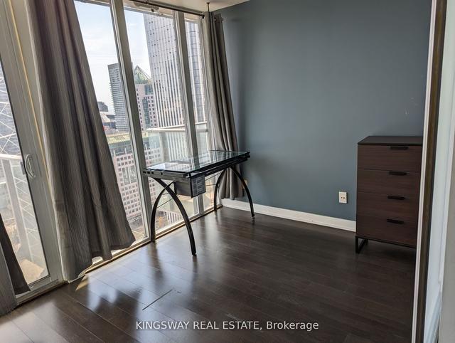 3002 - 126 Simcoe St, Condo with 1 bedrooms, 1 bathrooms and 0 parking in Toronto ON | Image 9