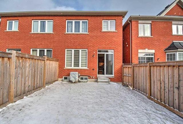 80 Pacific Rim Crt, House attached with 3 bedrooms, 3 bathrooms and 2 parking in Richmond Hill ON | Image 20
