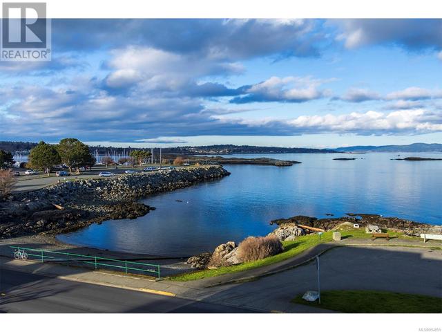 302 - 1270 Beach Dr, Condo with 2 bedrooms, 1 bathrooms and null parking in Oak Bay BC | Image 24