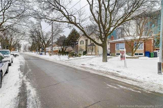 9 Kensington Ave, House detached with 4 bedrooms, 3 bathrooms and 4 parking in Toronto ON | Image 14