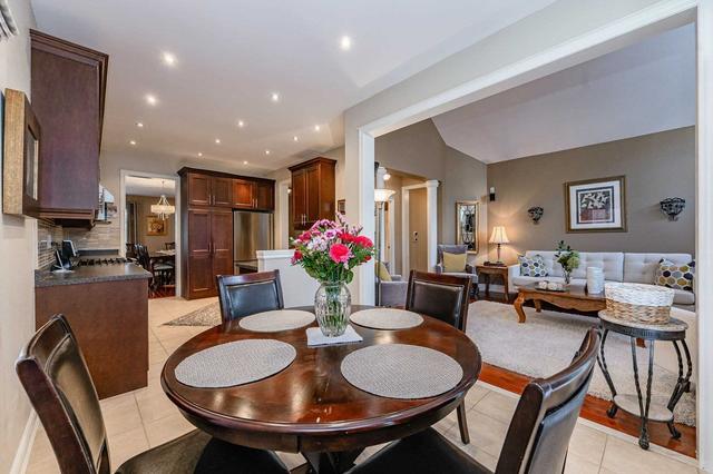 3285 Timeless Dr E, House detached with 3 bedrooms, 2 bathrooms and 6 parking in Oakville ON | Image 5