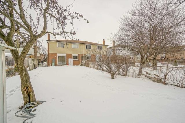 3365 Delfi Rd, House semidetached with 3 bedrooms, 3 bathrooms and 6 parking in Mississauga ON | Image 31