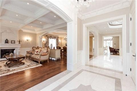51 Gordon Rd, House detached with 5 bedrooms, 9 bathrooms and 4 parking in Toronto ON | Image 3