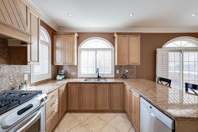 83 Cezanne Tr, House detached with 4 bedrooms, 5 bathrooms and 6 parking in Vaughan ON | Image 8