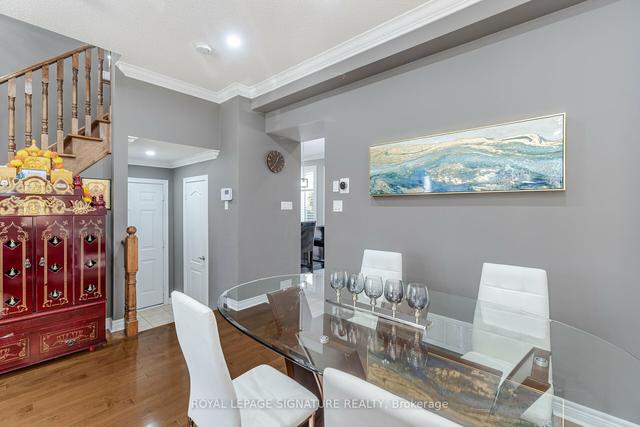 2236 Glazebrook Circ, House detached with 4 bedrooms, 3 bathrooms and 4 parking in Oakville ON | Image 2