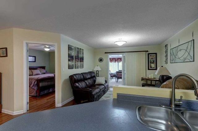 1278 Eagle Cres, House attached with 1 bedrooms, 1 bathrooms and 3 parking in Peterborough ON | Image 3
