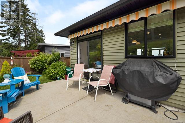 8 - 1584 Adelaide St, House detached with 3 bedrooms, 3 bathrooms and 3 parking in North Cowichan BC | Image 31