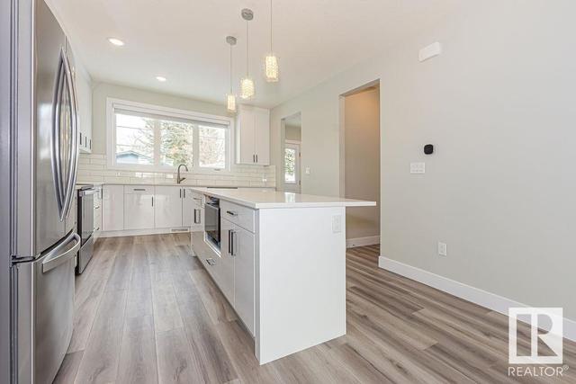 14736 87 Av Nw, House semidetached with 5 bedrooms, 3 bathrooms and null parking in Edmonton AB | Image 13